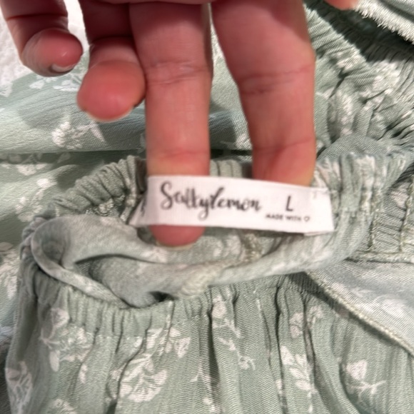 Slaty Lemon Pant Romper Large Never Worn But Dry Cleaned With Adjustable Straps - Picture 4 of 4